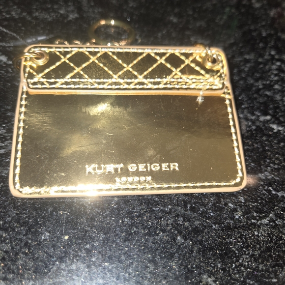 Kurt Geiger Gold Quilted Keychain - Picture 2 of 4